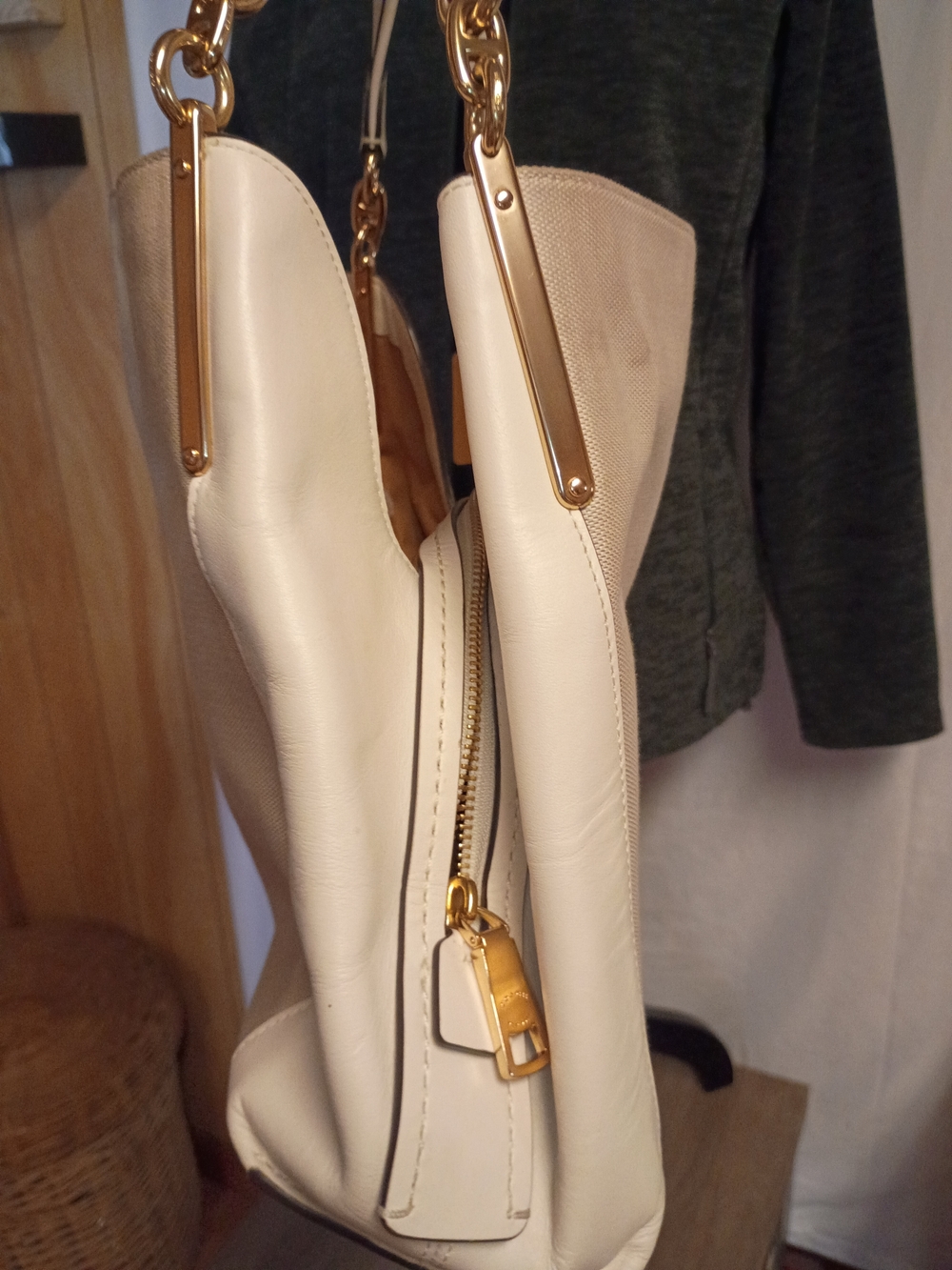 Coach Dalton 31 Horse And Carriage Jacquard& Leather Shoulder Bag - Picture 6 of 14